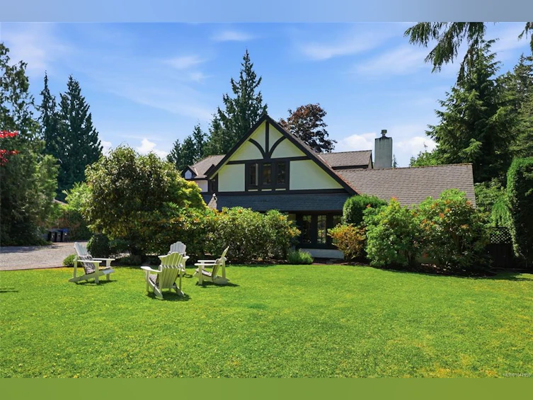 2534 W Island Highway, Qualicum Beach, BC, V9K 1G5 - 13