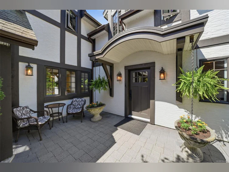 2534 W Island Highway, Qualicum Beach, BC, V9K 1G5 - 16