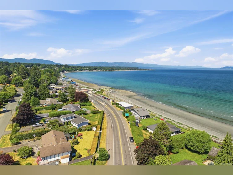 2534 W Island Highway, Qualicum Beach, BC, V9K 1G5 - 52