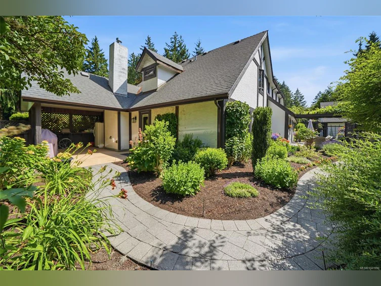 2534 W Island Highway, Qualicum Beach, BC, V9K 1G5 - 30