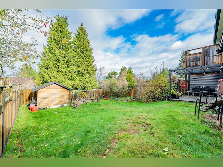 5524-5526 Lost Lake Road, Nanaimo, BC, V9T 5G4 - 69