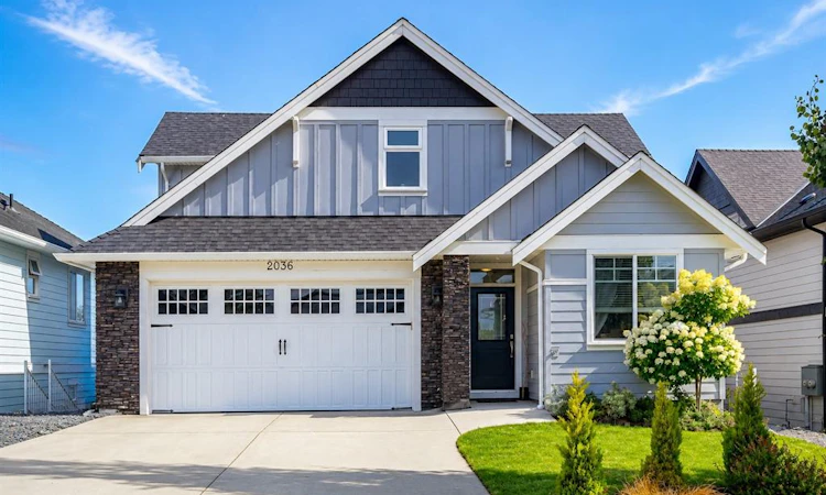 2036 Mountain Vista Drive