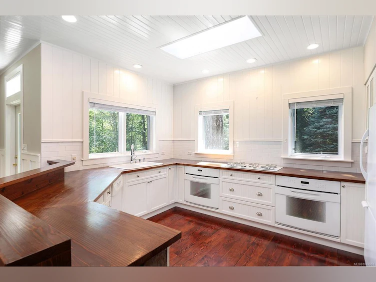 865 Gowlland Harbour Road, Quadra Island, BC, V0P 1N0 - 15