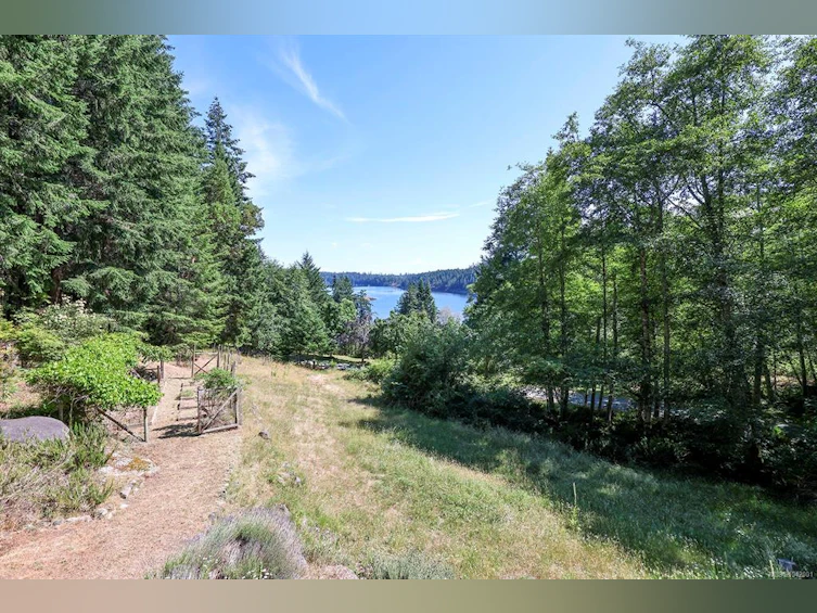 865 Gowlland Harbour Road, Quadra Island, BC, V0P 1N0 - 39