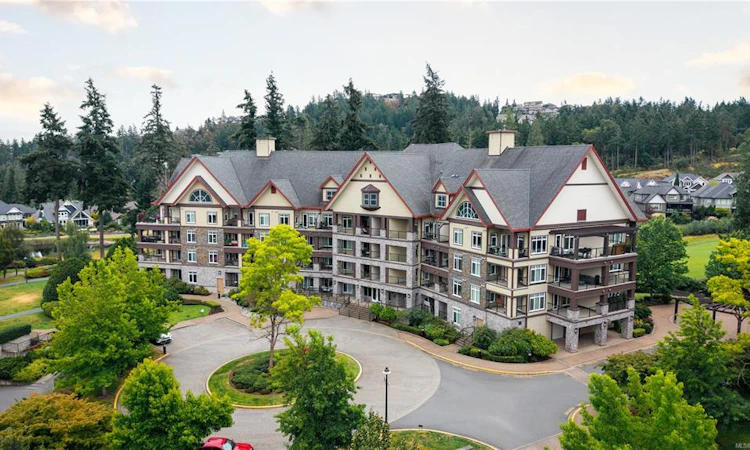 203-1375 Bear Mountain Pkwy
