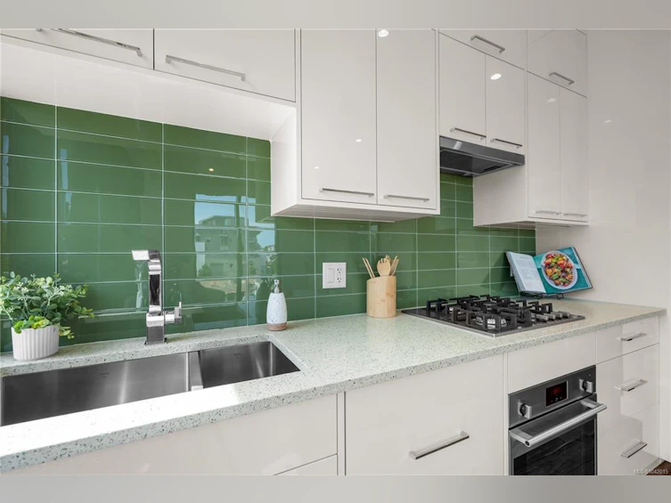 S310-1411 Cook Street, Victoria, BC, V8V 0E8 - 19