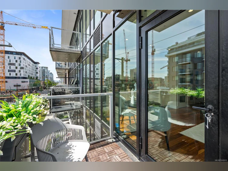 S310-1411 Cook Street, Victoria, BC, V8V 0E8 - 25