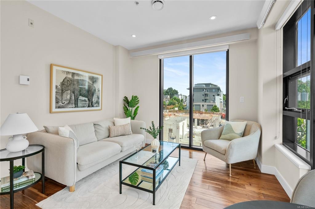 S310-1411 Cook Street, Victoria, BC, V8V 0E8 - 8