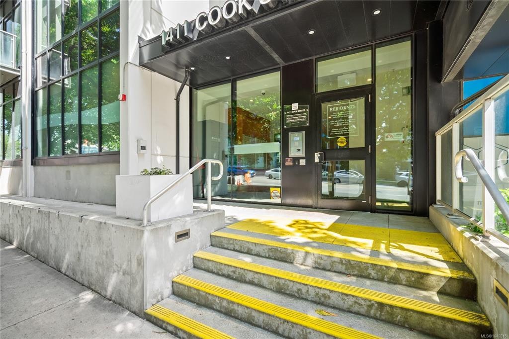 S310-1411 Cook Street, Victoria, BC, V8V 0E8 - 61