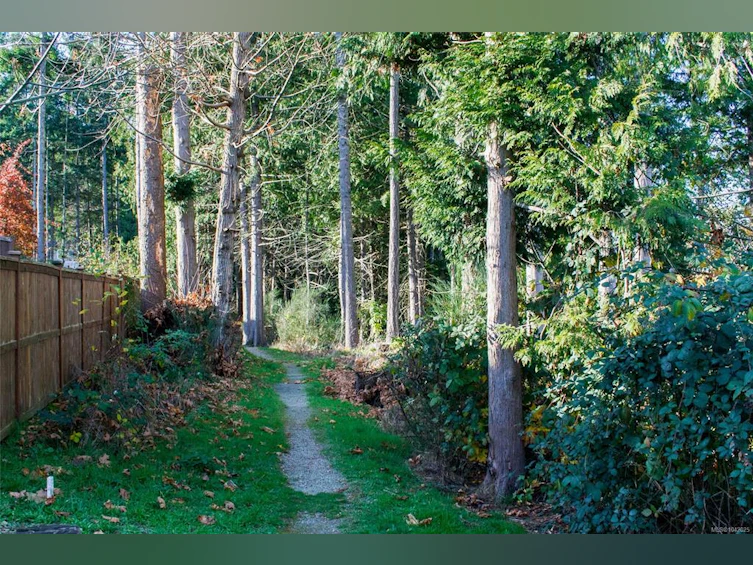 1775 Dean Park Road, North Saanich, BC, V8L 1B9 - 41