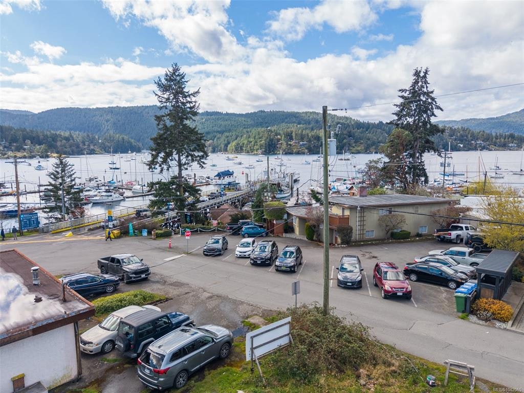 7221 Peden Lane, Central Saanich, BC, V8M 1C5 - 6