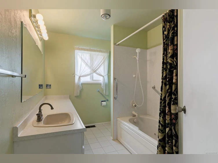 2566 Wakeman Road, Central Saanich, BC, V8M 1V5 - 18