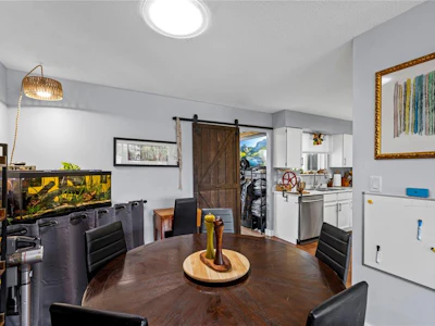 384 Mckillop Drive - 4
