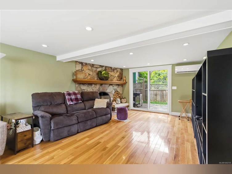 9 Camden Avenue, View Royal, BC, V8Z 1P6 - 3
