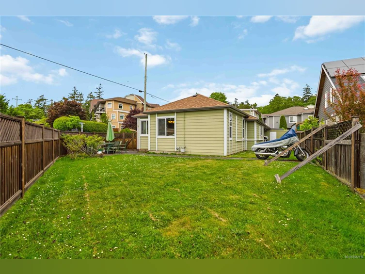 9 Camden Avenue, View Royal, BC, V8Z 1P6 - 23