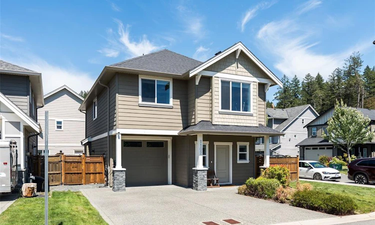 1102 Crispin Place