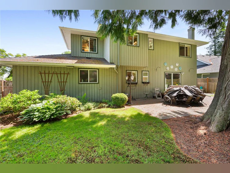 5208 Harold Green, Saanich, BC, V8Y 3E5 - 51