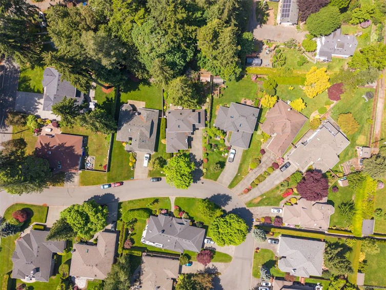 5208 Harold Green, Saanich, BC, V8Y 3E5 - 60