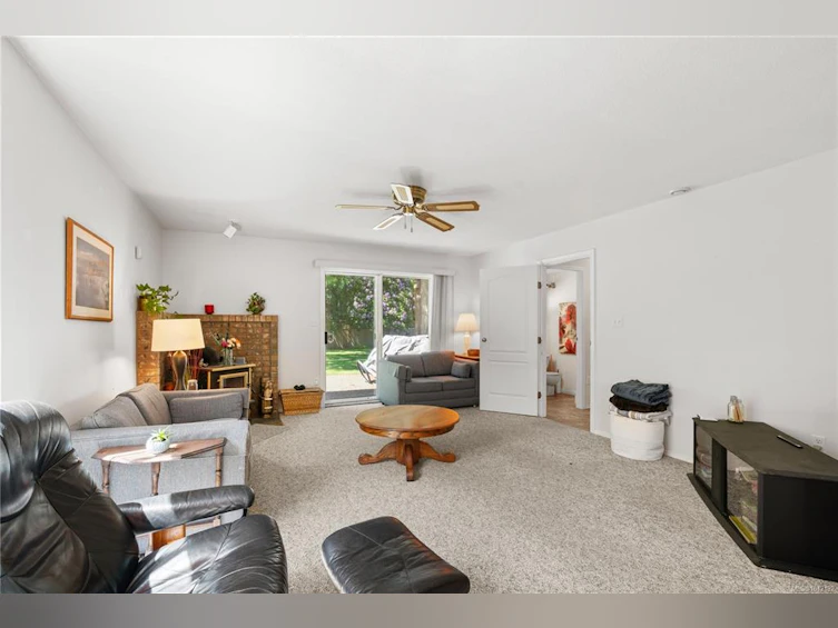 5208 Harold Green, Saanich, BC, V8Y 3E5 - 19