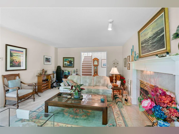 5208 Harold Green, Saanich, BC, V8Y 3E5 - 8