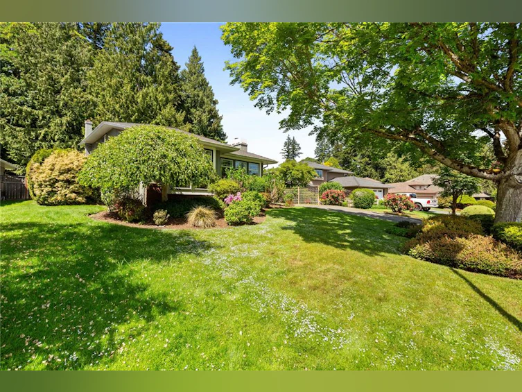 5208 Harold Green, Saanich, BC, V8Y 3E5 - 53