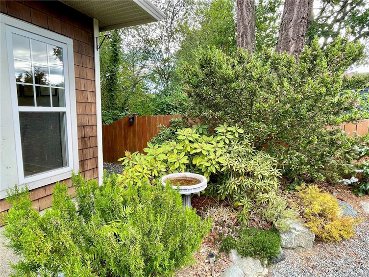 12-4530 Pipeline Road, Saanich, BC, V8Z 7Y6 - 31