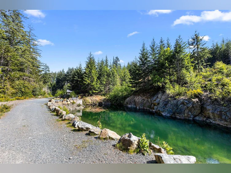 4229 Goldstream Heights Drive, Shawnigan Lake, BC, V8H 2J1 - 2