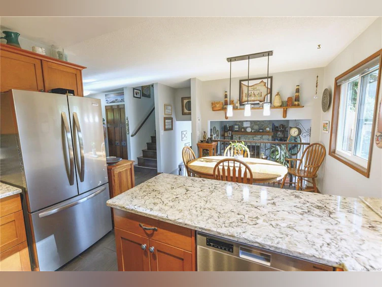 2177 Lancashire Avenue, Nanaimo, BC, V9S 5P6 - 8