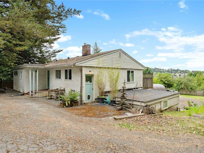 4511 Pachena Place - 3
