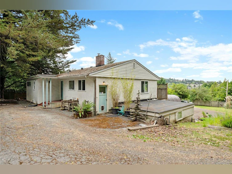4511 Pachena Place, Saanich, BC, V8X 2P1 - 3