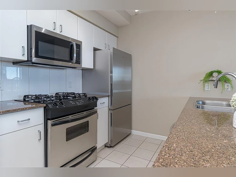 816-160 Wilson Street, Victoria, BC, V9A 7P9 - 16