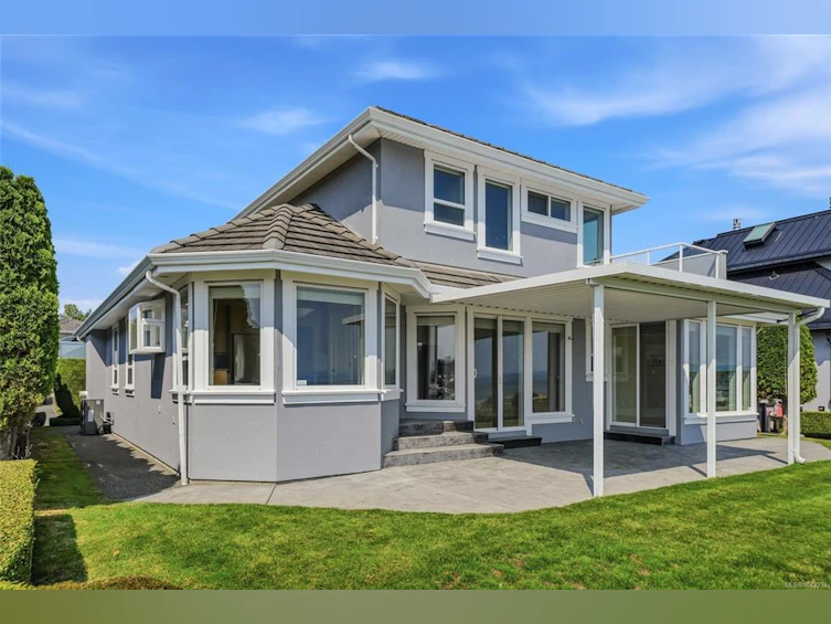 1765 Admiral Tryon Boulevard, French Creek, BC, V9P 2V2 - 2