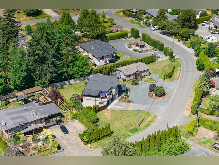 885 Glenhale Crescent, French Creek, BC, V9P 1Z7 - 12