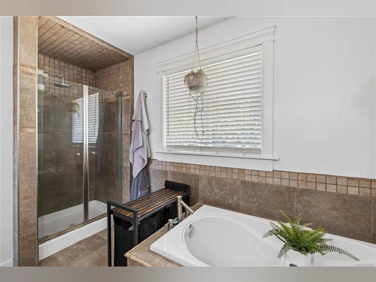 885 Glenhale Crescent, French Creek, BC, V9P 1Z7 - 9