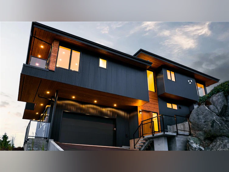 3700 Kootenay Place, Saanich, BC, V8P 2G2 - 5