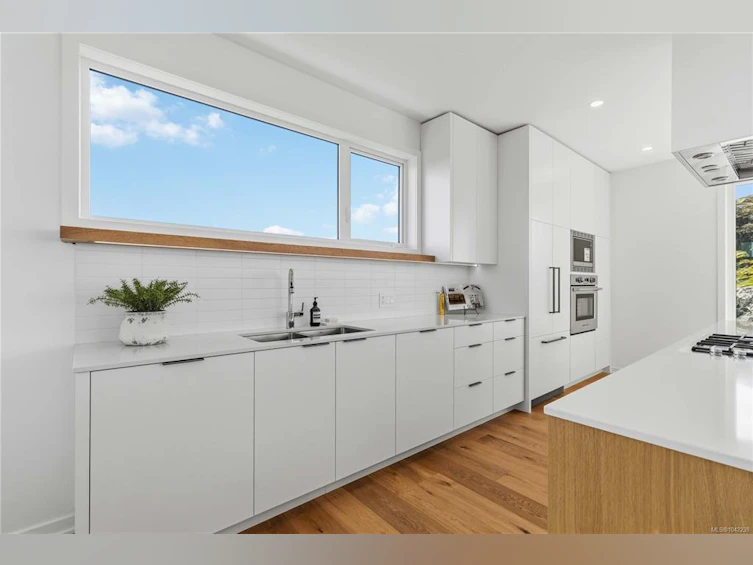 3700 Kootenay Place, Saanich, BC, V8P 2G2 - 29