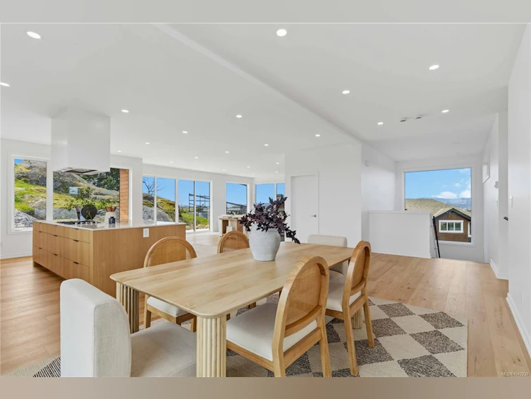 3700 Kootenay Place, Saanich, BC, V8P 2G2 - 22