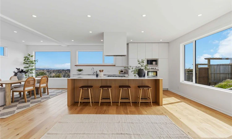 3700 Kootenay Place