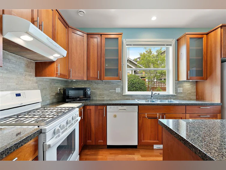 5-10520 Mcdonald Park Road, North Saanich, BC, V8L 3J1 - 11