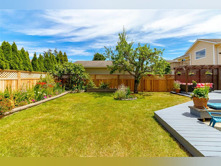 2142 Lannon Way, Sidney, BC, V8L 4K2 - 23