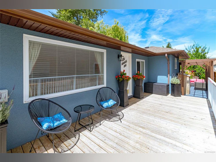 2142 Lannon Way, Sidney, BC, V8L 4K2 - 4