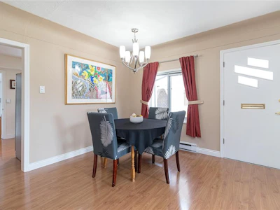2142 Lannon Way - 5
