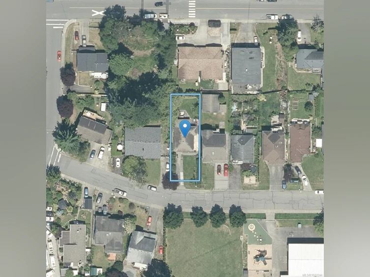 2142 Lannon Way, Sidney, BC, V8L 4K2 - 37