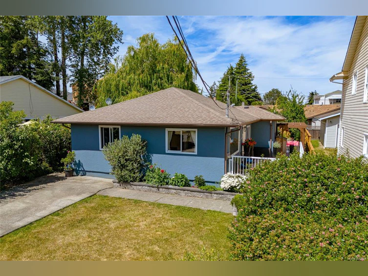 2142 Lannon Way, Sidney, BC, V8L 4K2