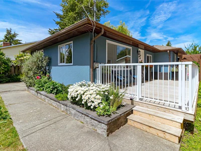 2142 Lannon Way - 2