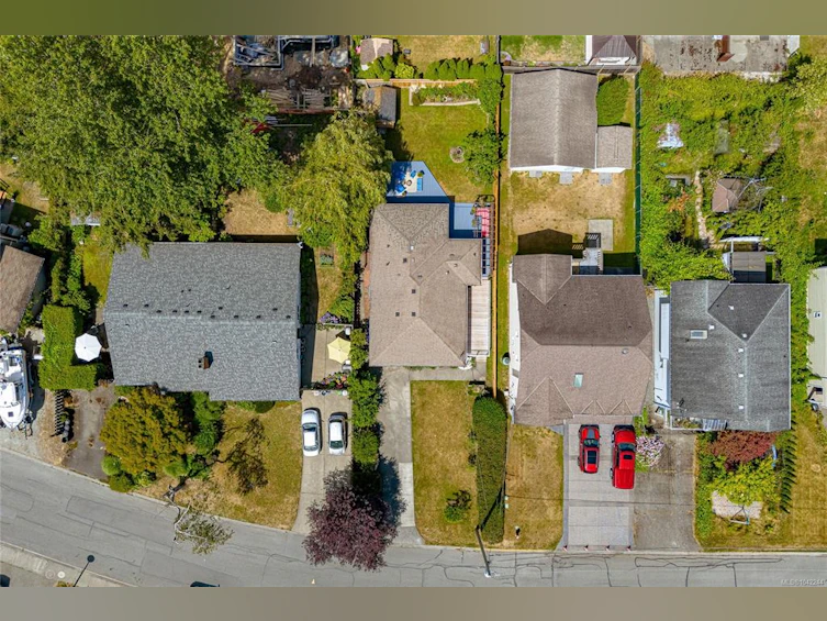 2142 Lannon Way, Sidney, BC, V8L 4K2 - 26