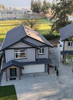 416 Diamond Boulevard