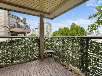 305-935 Johnson Street - 3