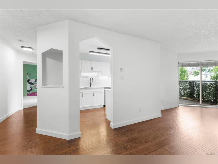 305-935 Johnson Street, Victoria, BC, V8V 3N5 - 13