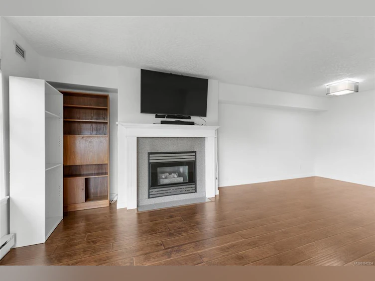 305-935 Johnson Street, Victoria, BC, V8V 3N5 - 12